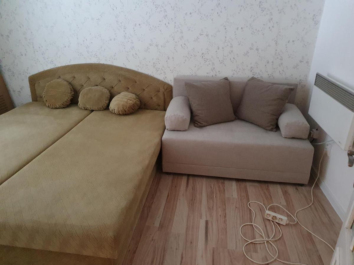 Horska Chata V Srdci Kremnickych Hor Banska Bystrica Exterior photo